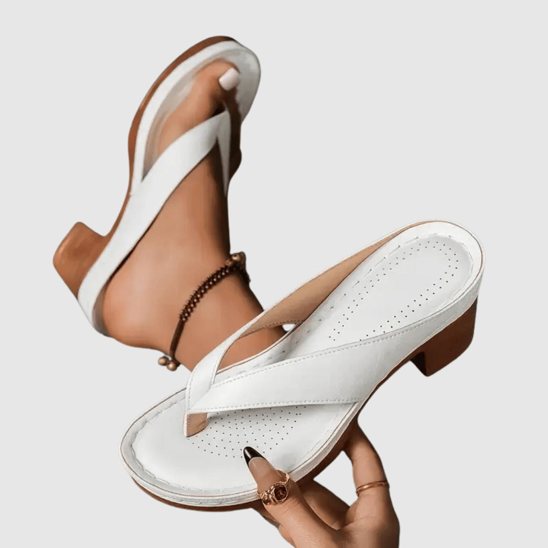 Nina - Kényelmes magassarkú szandál