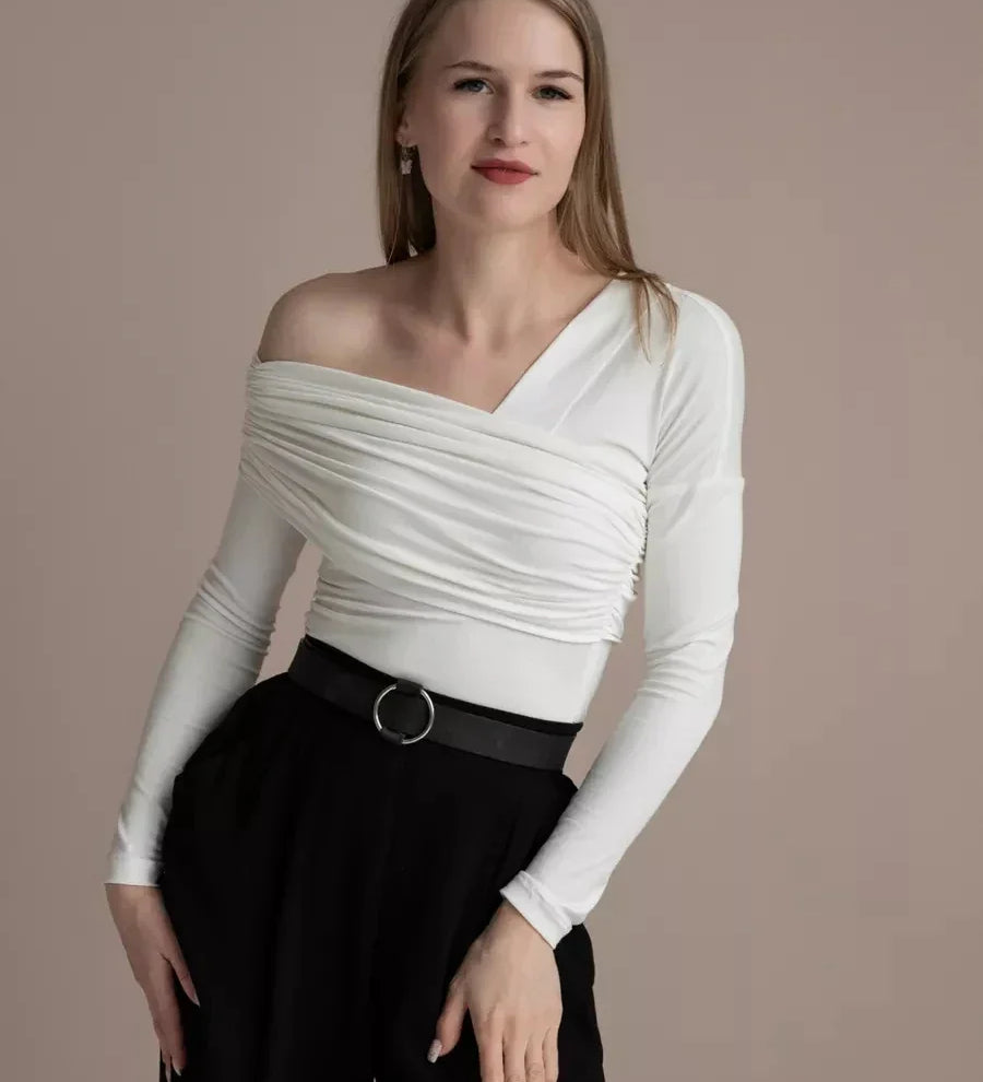 Clara Monroe Top Egy Pánttal